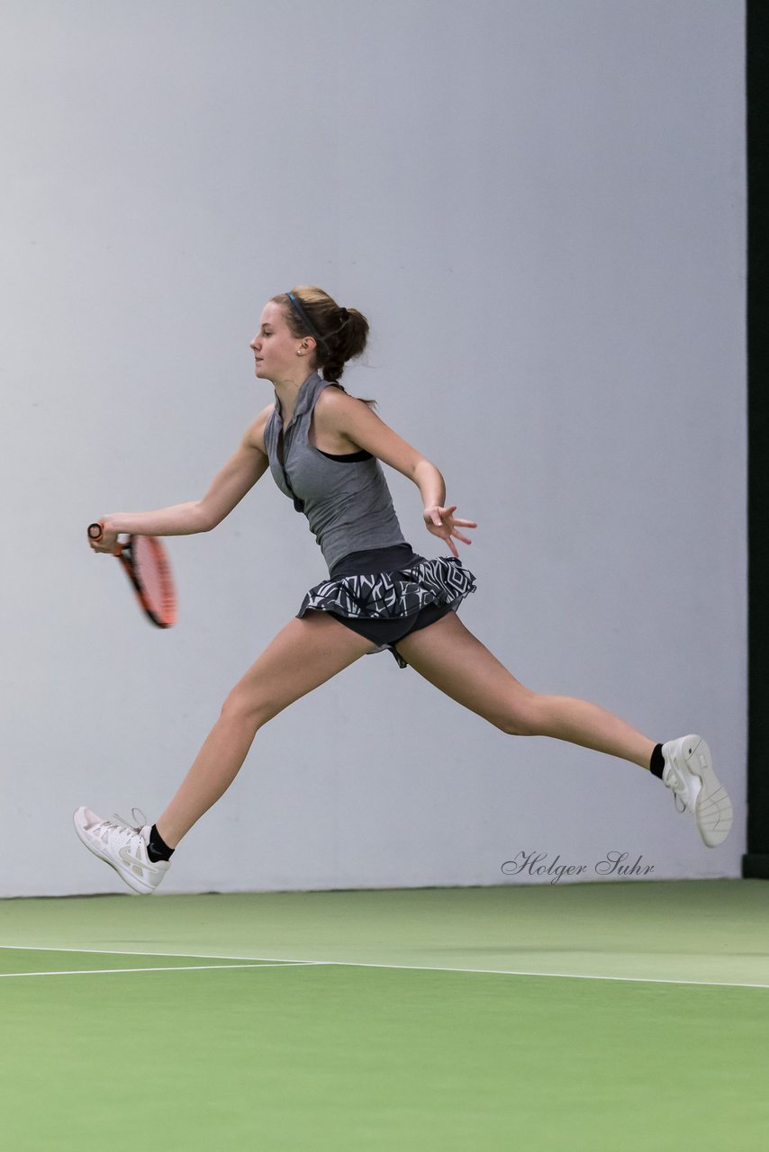 Bild 360 - Holmer Indoor Cup